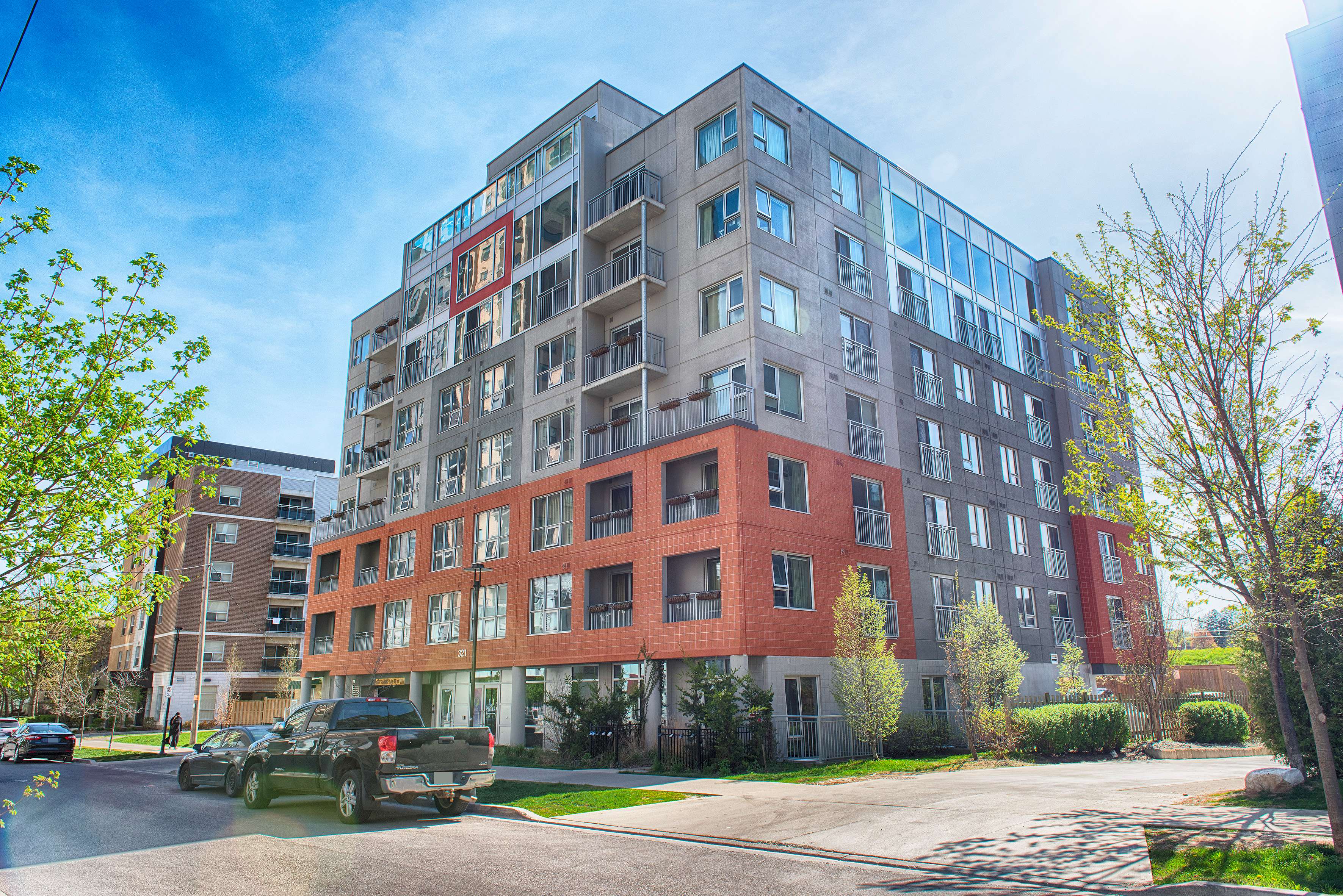 UPLUS Rental Building